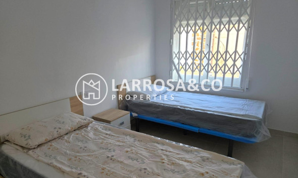 Resale - Semi-detached house - Torrevieja - La Mata