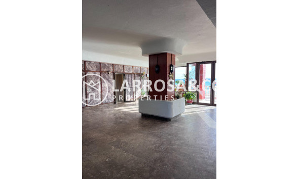 Resale - Apartment - Torrevieja - Los Locos Beach