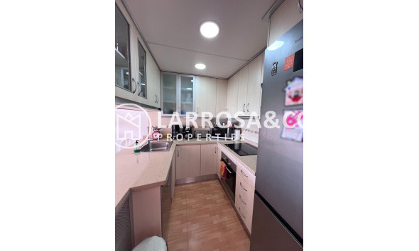 Resale - Apartment - Torrevieja - Los Locos Beach