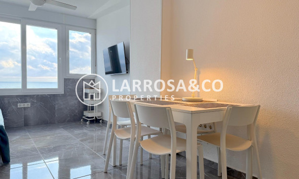 Resale - Apartment - Torrevieja - Cabo cervera