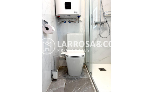 Resale - Apartment - Torrevieja - Cabo cervera