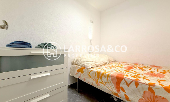 Resale - Apartment - Torrevieja - Cabo cervera
