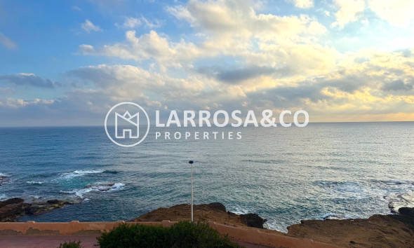 Resale - Apartment - Torrevieja - Cabo cervera