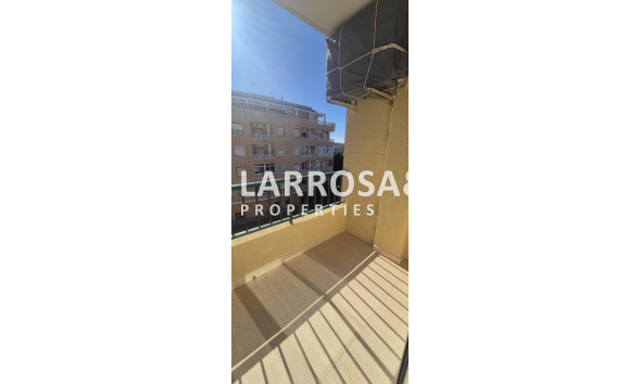 Resale - Apartment - Torrevieja - La Mata