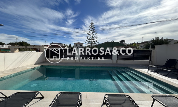 A Vendre - Villa - Los Balcones - Costa Blanca