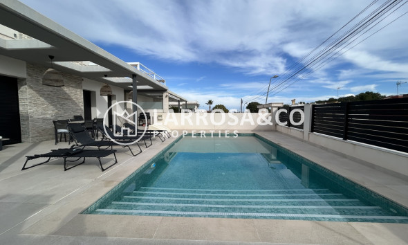 A Vendre - Villa - Los Balcones - Costa Blanca