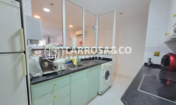 Resale - Apartment - Torrevieja - Playa del cura