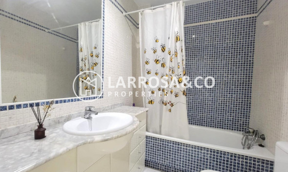 Resale - Apartment - Torrevieja - Playa del cura