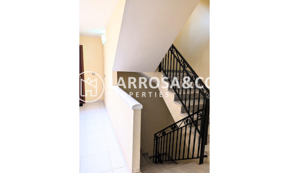 Resale - Apartment - Torrevieja - Playa del cura