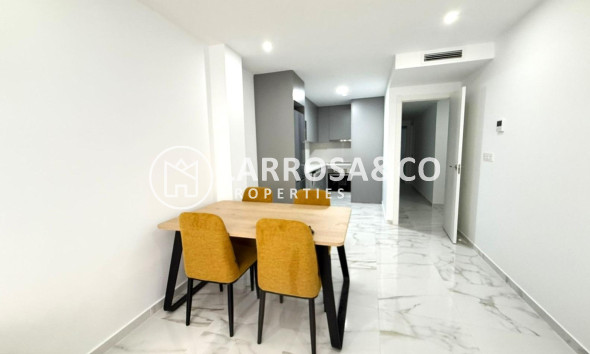 Resale - Apartment - Torrevieja - Parque de las Naciones