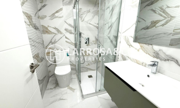 Resale - Apartment - Torrevieja - Parque de las Naciones