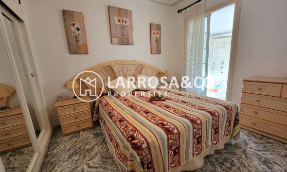 Resale - Bungalow - Torrevieja - Los Frutales