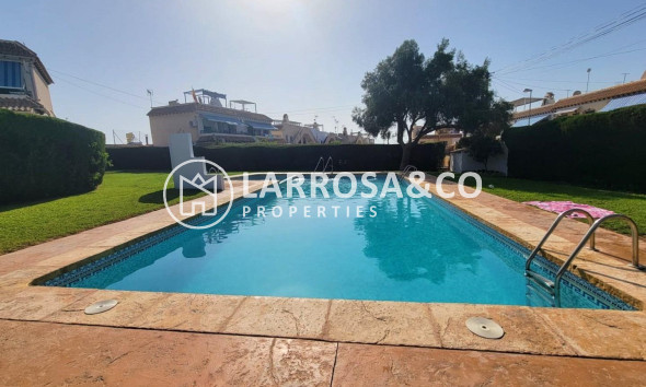 Resale - Bungalow - Torrevieja - Los Frutales