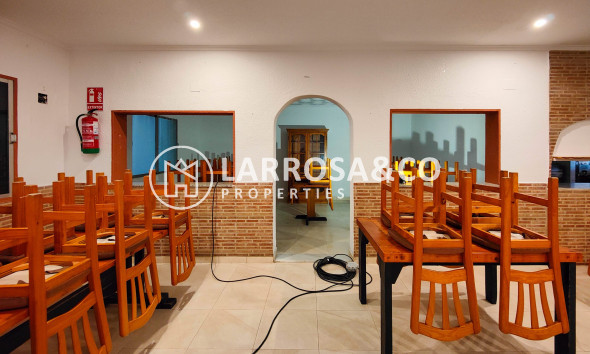 A Vendre - Commercial space - Torrevieja - Costa Blanca