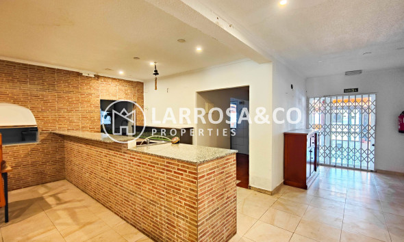 A Vendre - Commercial space - Torrevieja - Costa Blanca