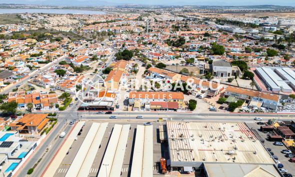 A Vendre - Commercial space - Torrevieja - Costa Blanca