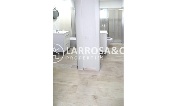 Resale - Apartment - Guardamar del Segura - Guardamar Playa