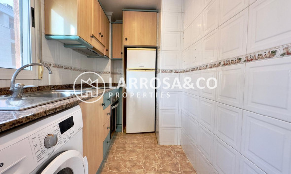 Resale - Apartment - Torrevieja - Playa del cura