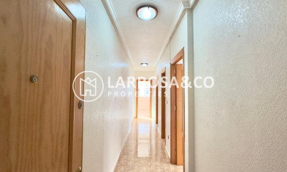 Resale - Apartment - Torrevieja - Playa del cura