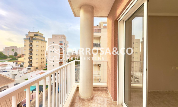 Resale - Apartment - Torrevieja - Playa del cura