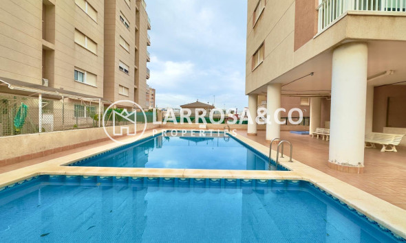 Resale - Apartment - Torrevieja - Playa del cura