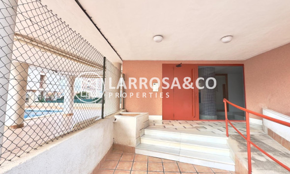 Resale - Apartment - Torrevieja - Playa del cura