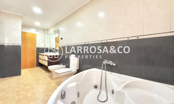 A Vendre - Apartment - Torrevieja - Centro