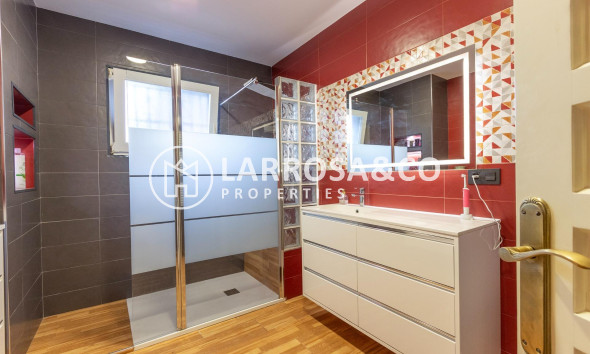 Resale - Detached House/Villa - Torrevieja - Los Balcones