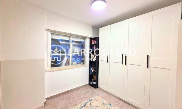 Reventa - Apartamento - Torrevieja - Playa del cura