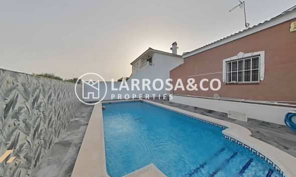 Reventa - Chalet - Torrevieja - San luis