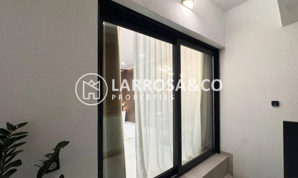 Resale - Apartment - Torrevieja - Los Locos Beach