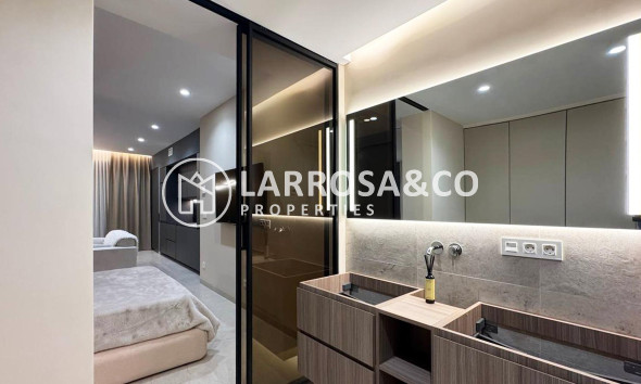 Resale - Apartment - Torrevieja - Los Locos Beach