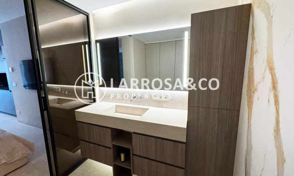 Resale - Apartment - Torrevieja - Los Locos Beach