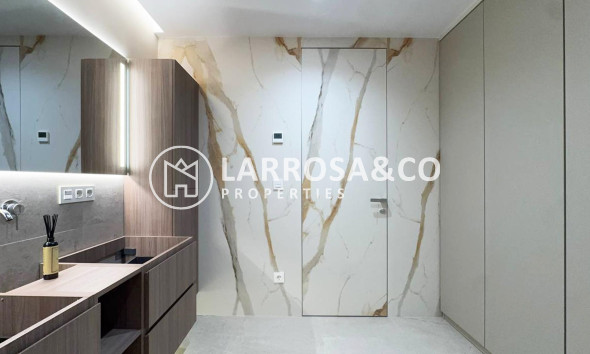 Resale - Apartment - Torrevieja - Los Locos Beach