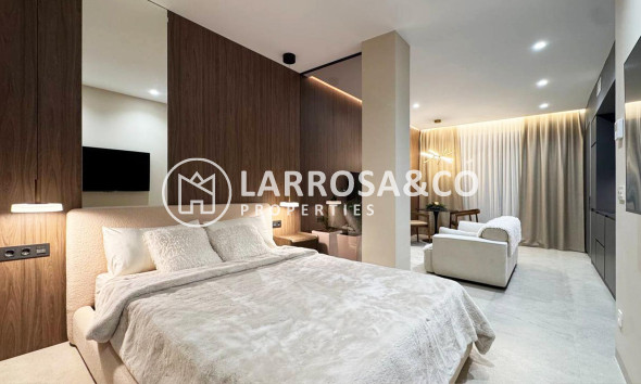 Resale - Apartment - Torrevieja - Los Locos Beach