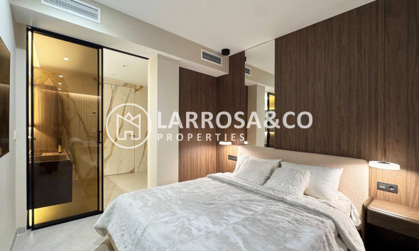 Resale - Apartment - Torrevieja - Los Locos Beach