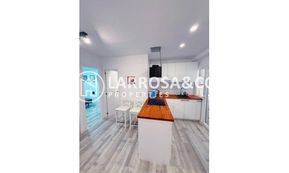 Reventa - Apartamento - Torrevieja - Playa del cura