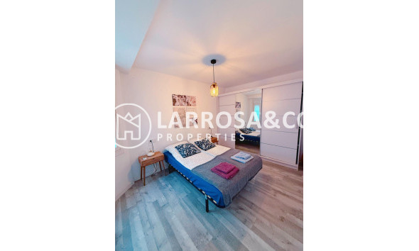 Reventa - Apartamento - Torrevieja - Playa del cura