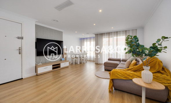 Resale - Apartment - Torrevieja - Centro