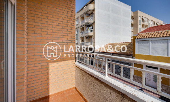 Resale - Apartment - Torrevieja - Centro