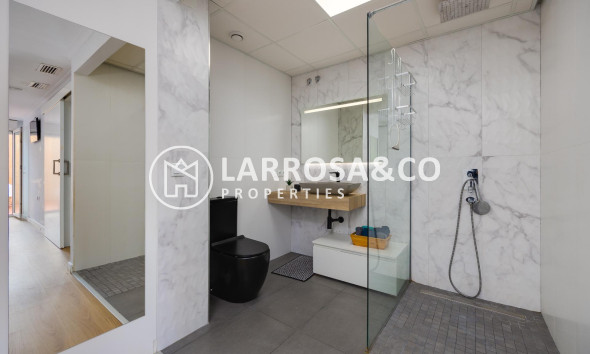 Resale - Apartment - Torrevieja - Centro