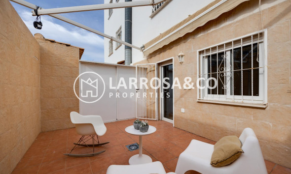 Resale - Apartment - Torrevieja - Centro