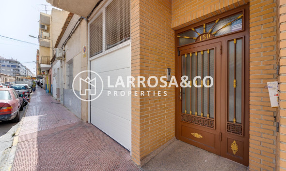 Resale - Apartment - Torrevieja - Centro