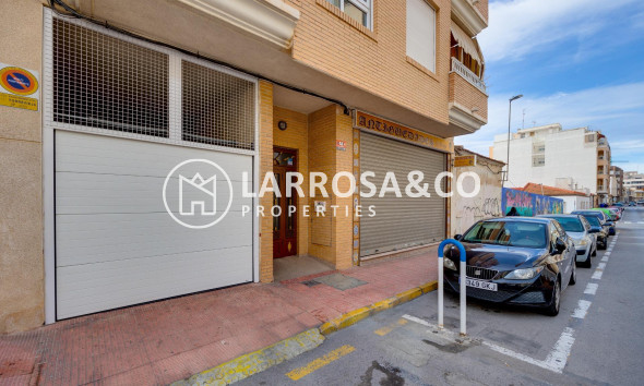 Resale - Apartment - Torrevieja - Centro