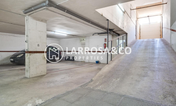 Resale - Apartment - Torrevieja - Centro