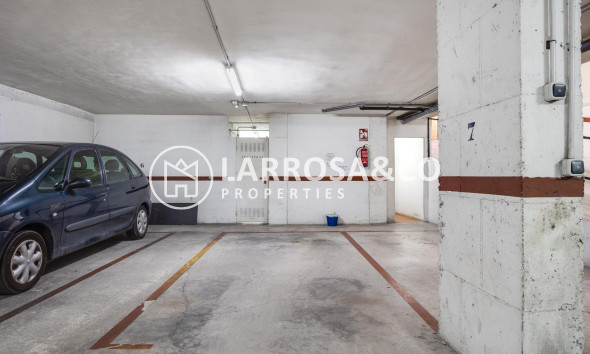 Resale - Apartment - Torrevieja - Centro