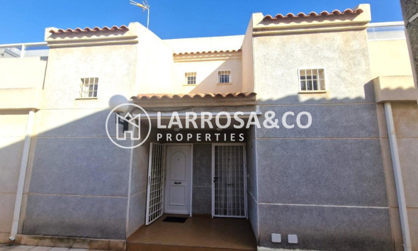 Resale - Semi-detached house - Torrevieja - Torreblanca