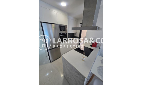 Reventa - Apartamento - Torrevieja - Estacion de autobuses