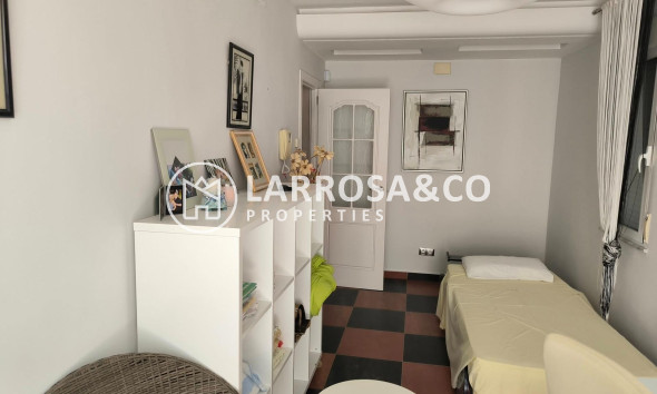 Herverkoop - Villa - Torrevieja - La siesta