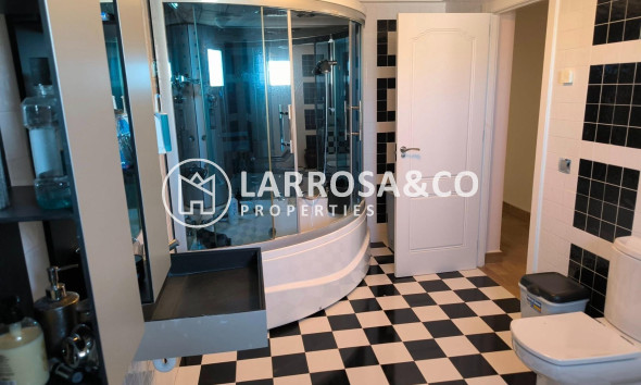 Herverkoop - Villa - Torrevieja - La siesta